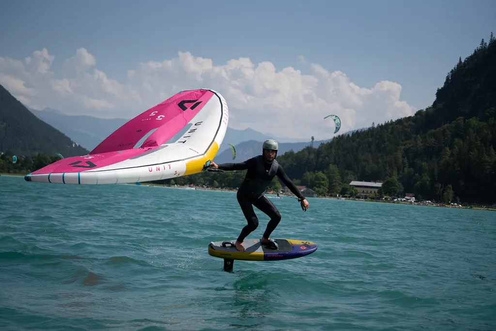 Wingfoilen am Achensee in Tirol